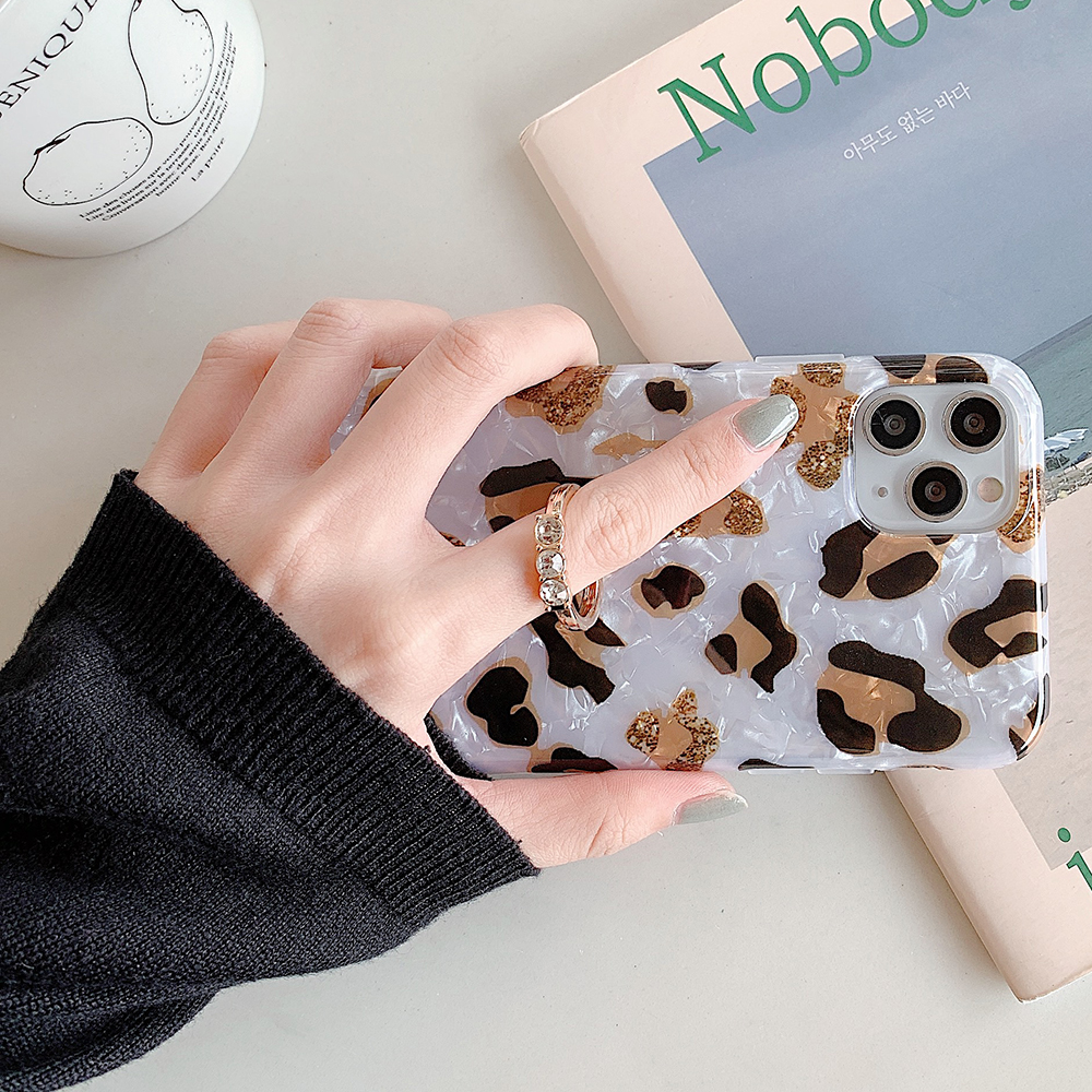 Leopard iPhone Case With Ring Holder