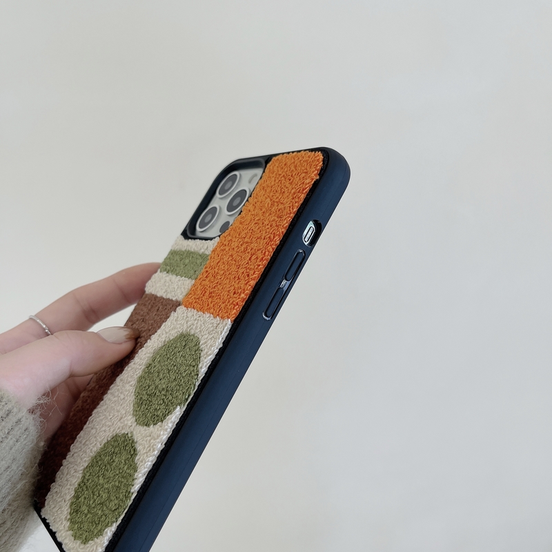 Abstract Embroidered Case - FinishifyStore