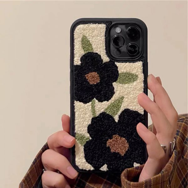 embroidered floral iphone case - finishifystoe