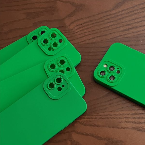 Green Protectvie iPhone 13 Case - FinishifyStore