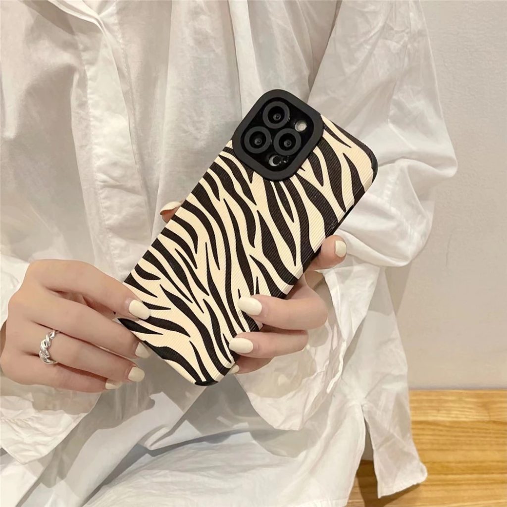 Zebra iPhone 14 Case